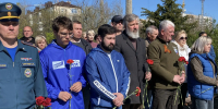 Память соотечественников, погибших при ликвидации последствий радиационных аварий и катастроф почтили в Геническе - Единая Россия