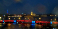 Мосты и башни Петербурга сменили цвет в честь ликвидаторов аварии на ЧАЭС - 47 новостей