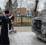 Священник освятил монумент, установленный в память ликвидаторов последствий аварии на Чернобыльской АЭС 1 - Ачинское благочиние