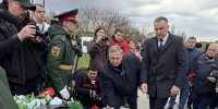 Почтили память героев, освобождавших Курскую землю, и мирных жителей - Областная Дума