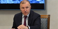 Глава Адыгеи Мурат Кумпилов поздравил работников Федерального собрания страны с Днём российского парламентаризма - Советская Адыгея
