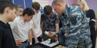 Сотрудники УМВД России по Ленинскому г.о. провели акцию «Будь в форме» - Видное-ТВ
