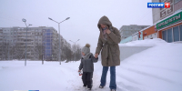Главный специалист Управления социальной защиты населения Жанна Щелкунова на оперативном совещании главы региона Дмитрия Миляева представила новый проект — «Семейный код Тулы». - ГТРК