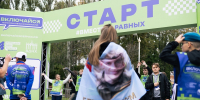 Эстафета памяти: Бегу с героем» — федеральный патриотический забег с портретами Героев ВОВ и СВО - Минспорт