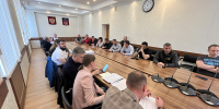 Ольга Вовк на встрече с подрядчиками, которые капитально ремонтируют дома в ЗАТО: «Нужно работать качественнее» - Министерство строительства