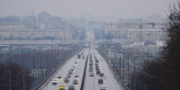 Москвичей предупредили о сохранении сильного ветра, метели и гололедицы 28 апреля - M24.Ru
