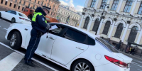 Полиция и ФСО в Петербурге проверяли авто и искали мигрантов-нарушителей - 47 новостей