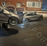 Во Владивостоке водитель Mercedes без номеров протаранил иномарку и скрылся с места ДТП - ГТРК Владивосток