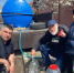 Майор полиции в отставке из Хунзахского района на личном авто доставлял воду пострадавшим от паводков - Газета Молодежь Дагестана