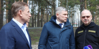 Мельниченко, Руденский и Костин осмотрели сквер имени Демакова и территорию у храма Серафима Саровского - ИА PenzaNews