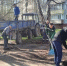 Весна в заботах: как УК «Радист» наводит порядок во дворах - Газета Великолукская правда