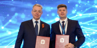 ГУБЕРНАТОР ВЛАДИМИРОВ НА КИФ-2026 ПОДПИСАЛ СОГЛАШЕНИЕ О РАЗВИТИИ БАНКОВСКИХ СЕРВИСОВ В КРАЕ - Губернатор