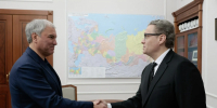 Вячеслав Володин и Георгий Филимонов обсудили опыт Вологодской области по борьбе с "наливайками" и вейпами - ProGorod35.Ru