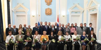 Виталий Хоценко поздравил омичей с государственными наградами и почётными званиями - Газета Знамя