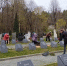 30.04.2026 года в преддверии памятных дат был организован субботник по уборке Братского кладбища Советских воинов, в котором принимали участие работники учреждений культуры г. Клинцы совместно с сотрудниками МКУ УГОЧС. - Администрация г. Клинцы