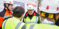 В Слободском начался перевод муниципальных котельных на газ. Губернатор Кировской области Александр Соколов вместе с депутатами Заксобрания Борисом Весниным и Романом Титовым посетили площадку новой котельной №16, чтобы оценить ход подготовки к строительству. Перевод на газ позволит снизить расходы и улучшить экологию. - Кировская правда