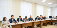 Председатель Правительства Тульской области Михаил Пантелеев встретился с резидентами НПЦ БАС «ТулаДрон» - Правительство области