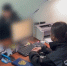 В фастфуд-кафе на Северной двое подростков напали на посетителя и отобрали у него деньги - OnlineVologda.Ru