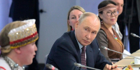 На встрече с представителями коренных малочисленных народов России Пресс-служба Президента РФ - AmurMedia.Ru