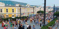 Хоценко, Артемов и Шелест поздравили омичей с Первомаем - СуперОмск