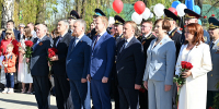 В Барнауле возложили цветы к стеле «Город трудовой доблести» - Законодательное Собрание