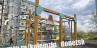 Москва установила новые детские площадки в трех районах Донецка - Донецк Медиа