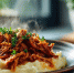 Рваная свинина с картофельным пюре: нежное мясо, которое тает во рту, по рецепту шефа - Кубанские Новости