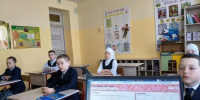 «Песни Победы — эхо нашей памяти»: в Кушманской школе прошли «Разговоры о важном» - Кайбицкие зори