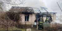 Двое мужчин погибли при пожаре на улице Новоказачьей в Великих Луках - Pln-Pskov.Ru