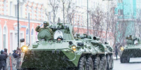 Водителей просят убрать автомобили в центре Мурманска - Мурманский вестник