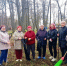 Труд на благо родного посёлка: субботник в Умётском парке! - Соцзащита населения