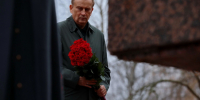 Александр Дрозденко обратился к жителям Ленобласти в День городов воинской славы - Online47.Ru