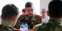 Росгвардейцы организовали тематический круглый стол в Херсонской области - Henichesk.Ru