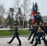 Курсанты Новосибирского военного института Росгвардии прошли торжественным маршем у дома ветерана Великой Отечественной войны - Росгвардия