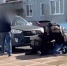В Кирове мужчины подожгли автомобиль женщины после конфликта на дороге - Город Киров