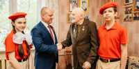 Спасибо за Победу: глава Пушкинского Максим Красноцветов поздравил ветерана Михаила Ивановича Беловолова - ИА Медиа Ток