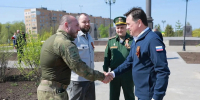 Губернатор Подмосковья Андрей Воробьев возложил цветы к стеле «Город воинской славы» в Можайске - ТК Кварц