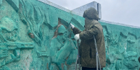 Воины и молодежь благоустроили Холм Славы в Печенге - ИА Nord-News.Ru