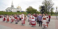На Бору состоялся традиционный парад строя и песни с участием школьников и воспитанников детских садов - Нижегородская епархия