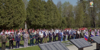 Жители Подольска возложили цветы к братским могилам на «Красной Горке» - ТК Кварц