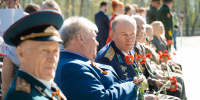 На фотографии запечатлён момент памятного мероприятия, посвящённого чествованию ветеранов, Изображение. - Правительство Челябинской области