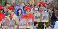 В Нежинском геронтологическом центре более 250 человек прошли в колонне «Бессмертного полка» - Министерство труда и социального развития