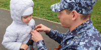 В Пскове прошла патриотическая акция «Библиогид по улицам героев Победы» - Pln-Pskov.Ru