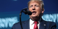 Трамп побеседовал с фон дер Ляйен, но ни разу не упомянул Украину - ИА Общественная служба новостей