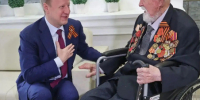 Губернатор Алтайского края Виктор Томенко накануне Дня Победы поздравил ветеранов, находящихся на лечении в краевом госпитале - Администрация Алтайского края