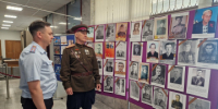 В Тольятти сотрудники полиции организовали фотовыставку «Заменим Вас в строю!» - ГУ МВД Самарской области