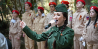 В Сочи в преддверии Дня Победы проходит патриотическая акция «Парад у дома ветерана» - Sochi.Com