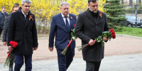 В Петербурге возложили цветы в память о подвиге героев-дорожников - Комитет по благоустройству