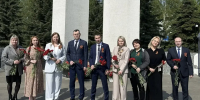 Судьи Нижнекамского городского суда Республики Татарстан почтил память ветеранов и участников ВОВ - Нижнекамский городской суд