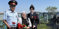 Нурлатские полицейские возложили цветы к могилам ветеранов Великой Отечественной войны - Нурлат-⁠информ